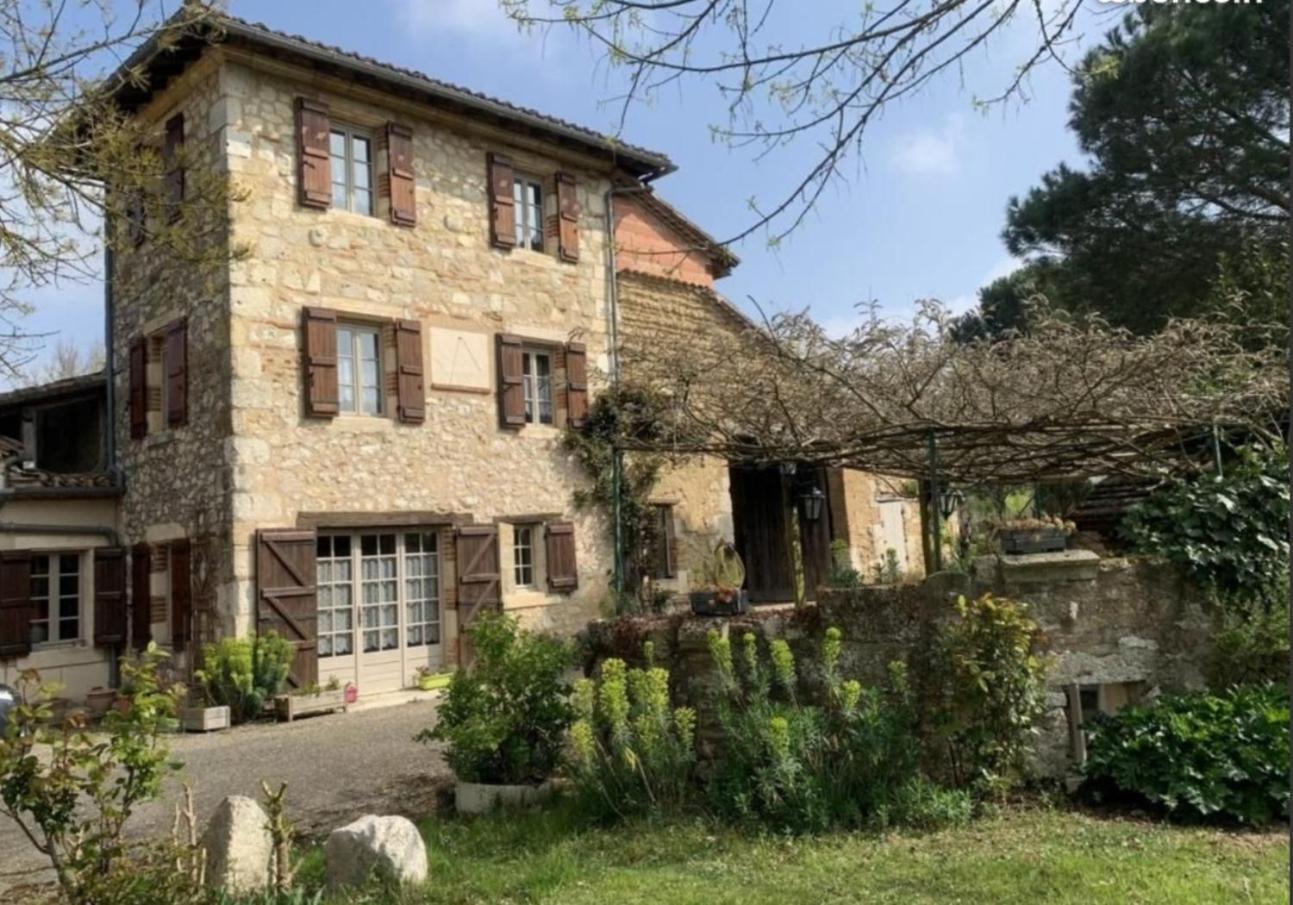 Pey Sud Gaua Bed & Breakfast Sistels Exterior photo